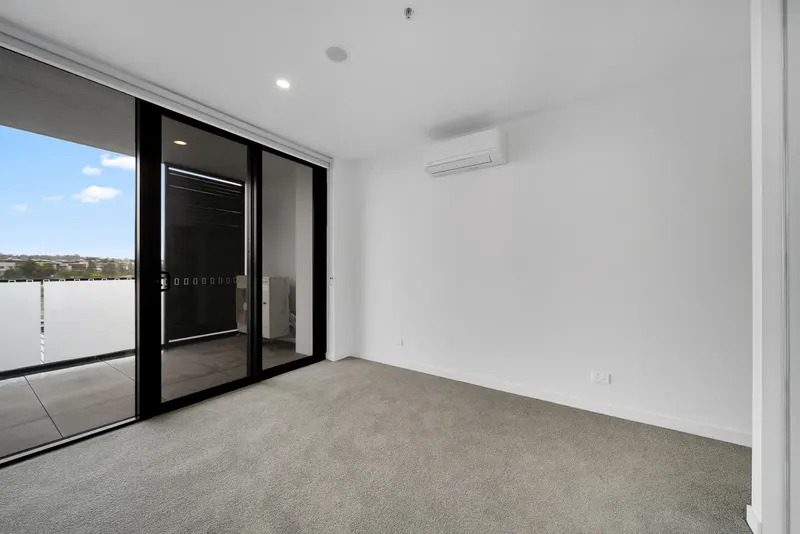 210/76 Steve Irwin Avenue, Wright, photo 7