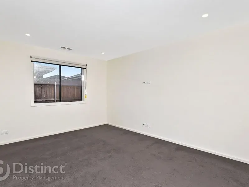 26 Gudamang Street, Ngunnawal, photo 10