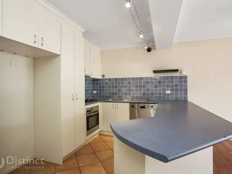 32/10 Federal Highway, Watson, photo 2