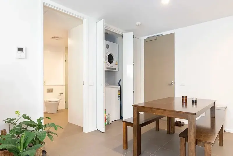132/50 Eastlake Parade, Kingston, photo 4