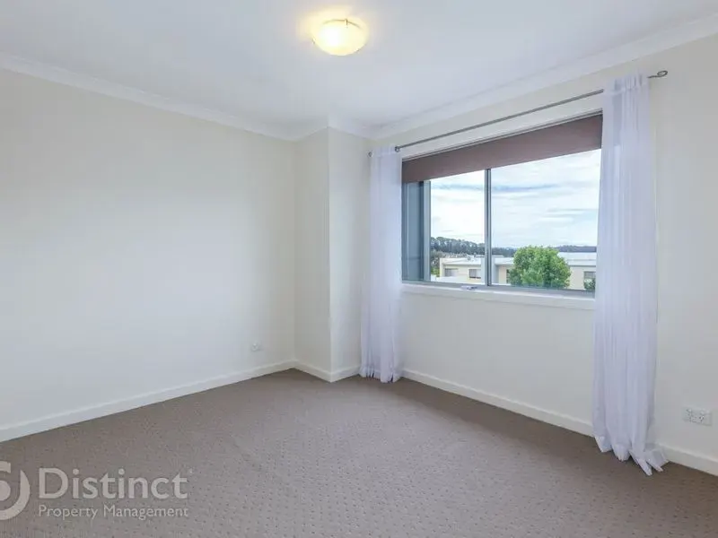16 Parilla Street, Crace, photo 8