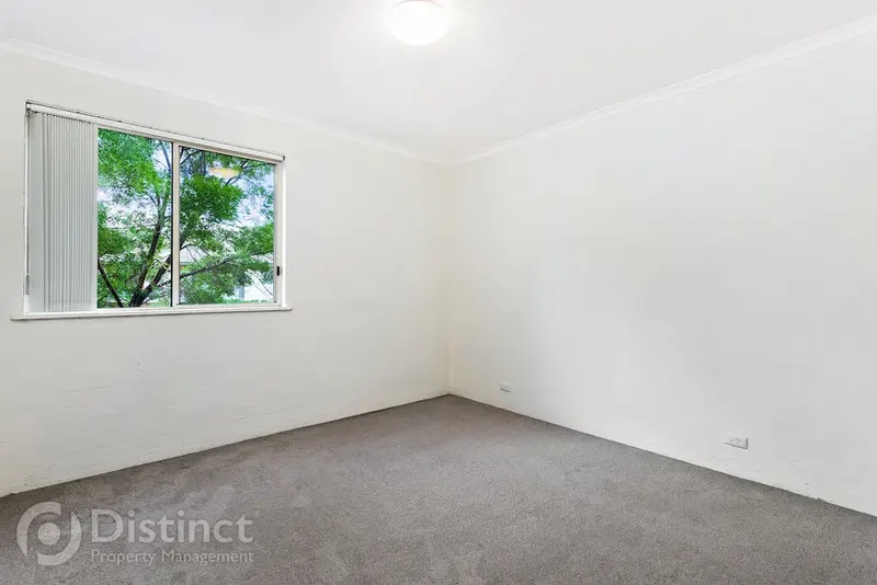 4/30 Bootle Place, Phillip, photo 10
