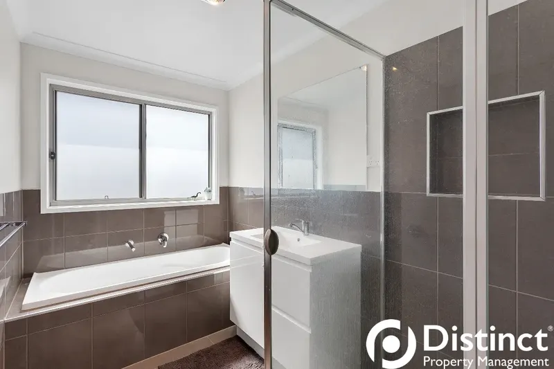 5 Yates Way, Googong, photo 10