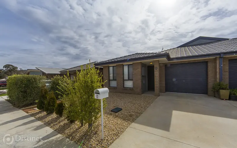 8 Bunima Crescent, Ngunnawal, photo 1