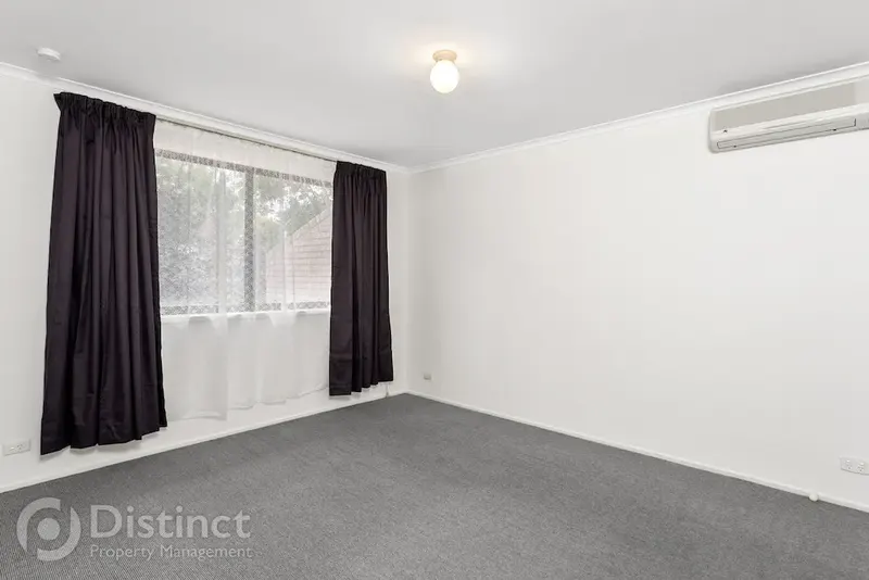 13 Farrelly Close, Oxley, photo 8