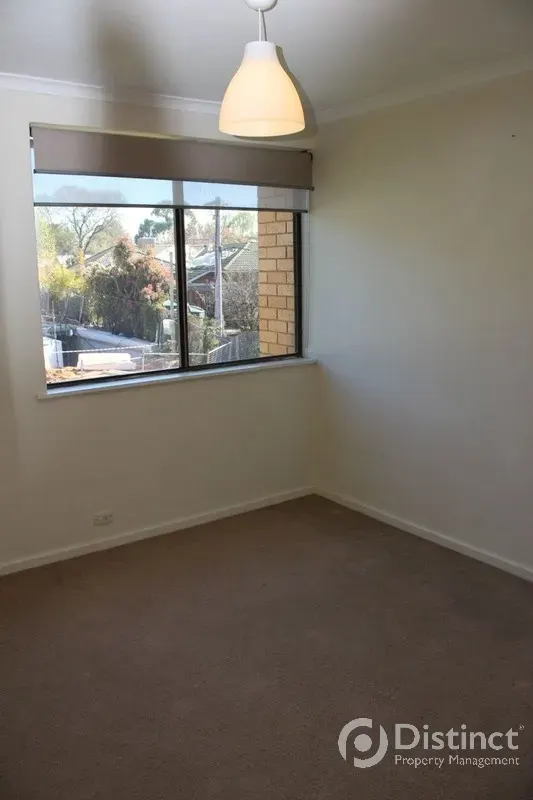 3/4 Walsh Place, Curtin, photo 5