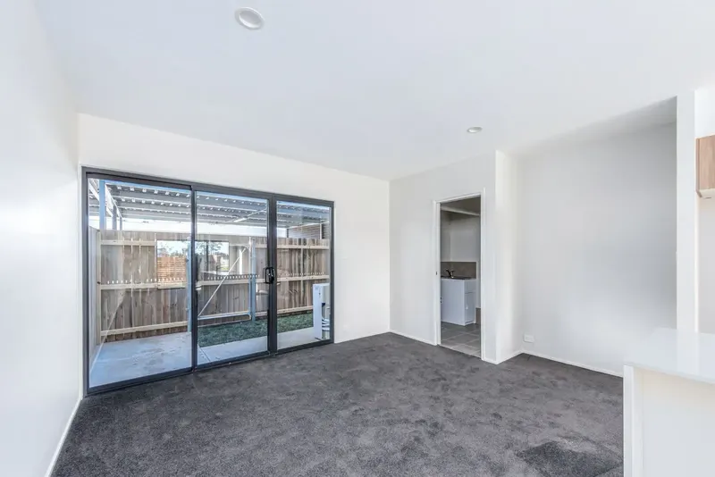 2/14B Rosenberg Street, Throsby ACT 2914, photo 6
