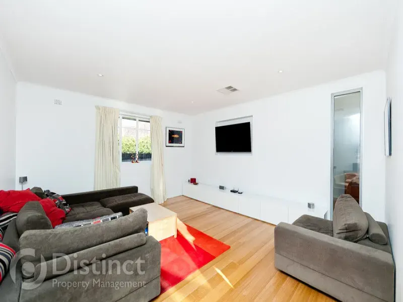 3 Carnegie Crescent, Narrabundah, photo 5