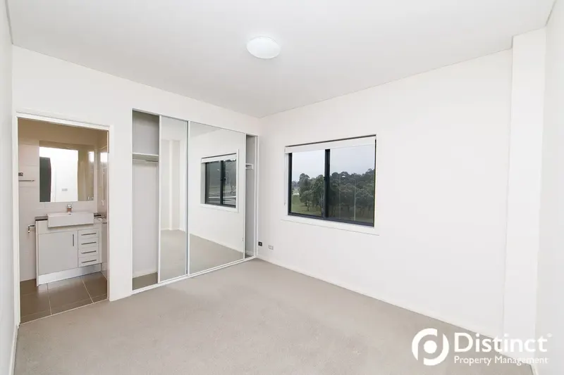 35/29-31 State Circle, Deakin, photo 5