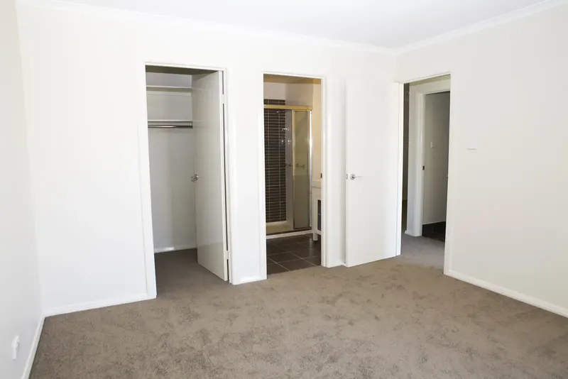 115 Anthony Rolfe Avenue, Gungahlin, photo 6