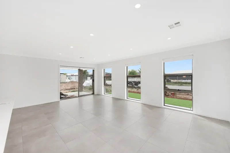 50 Zealie Bend, Googong, photo 3