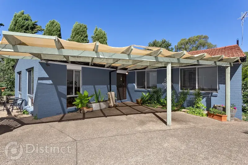 58 Tallara Parkway, Narrabundah, photo 2