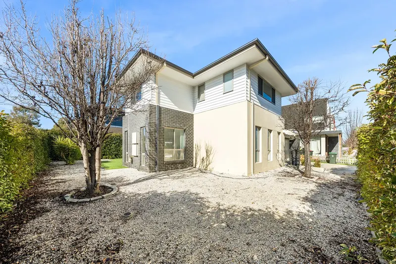 36 Errol Street, Crace, photo 3