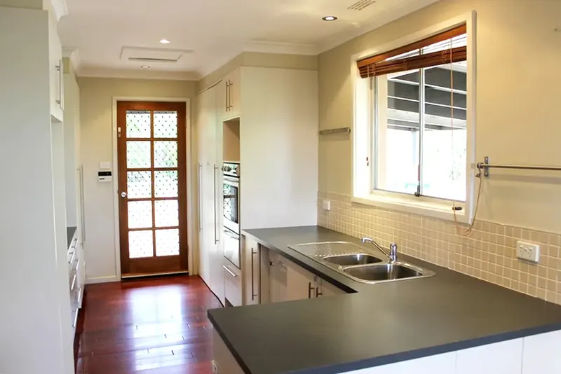 44 Macfarland Crescent, Chifley, photo 3