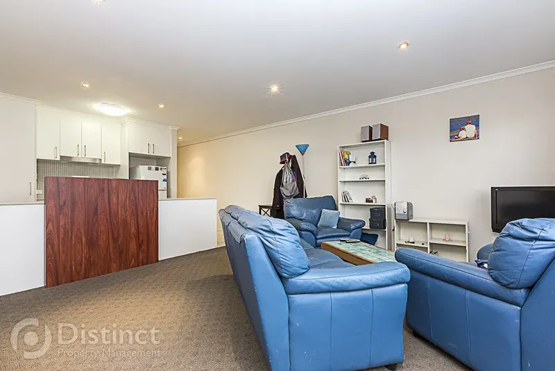 21/114 Athlon Drive, Greenway, photo 4