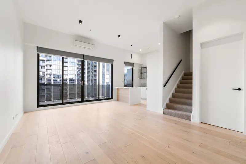 810/45 Furzer Street, Phillip, photo 2