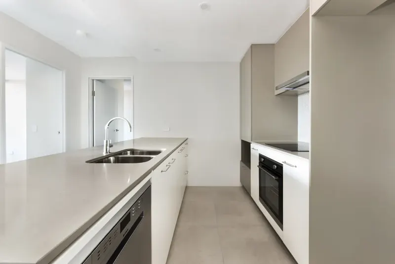 628/335 Anketell Street, Greenway, photo 5