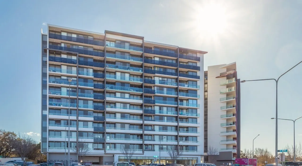 160/7 Irving Street, Phillip, photo 1