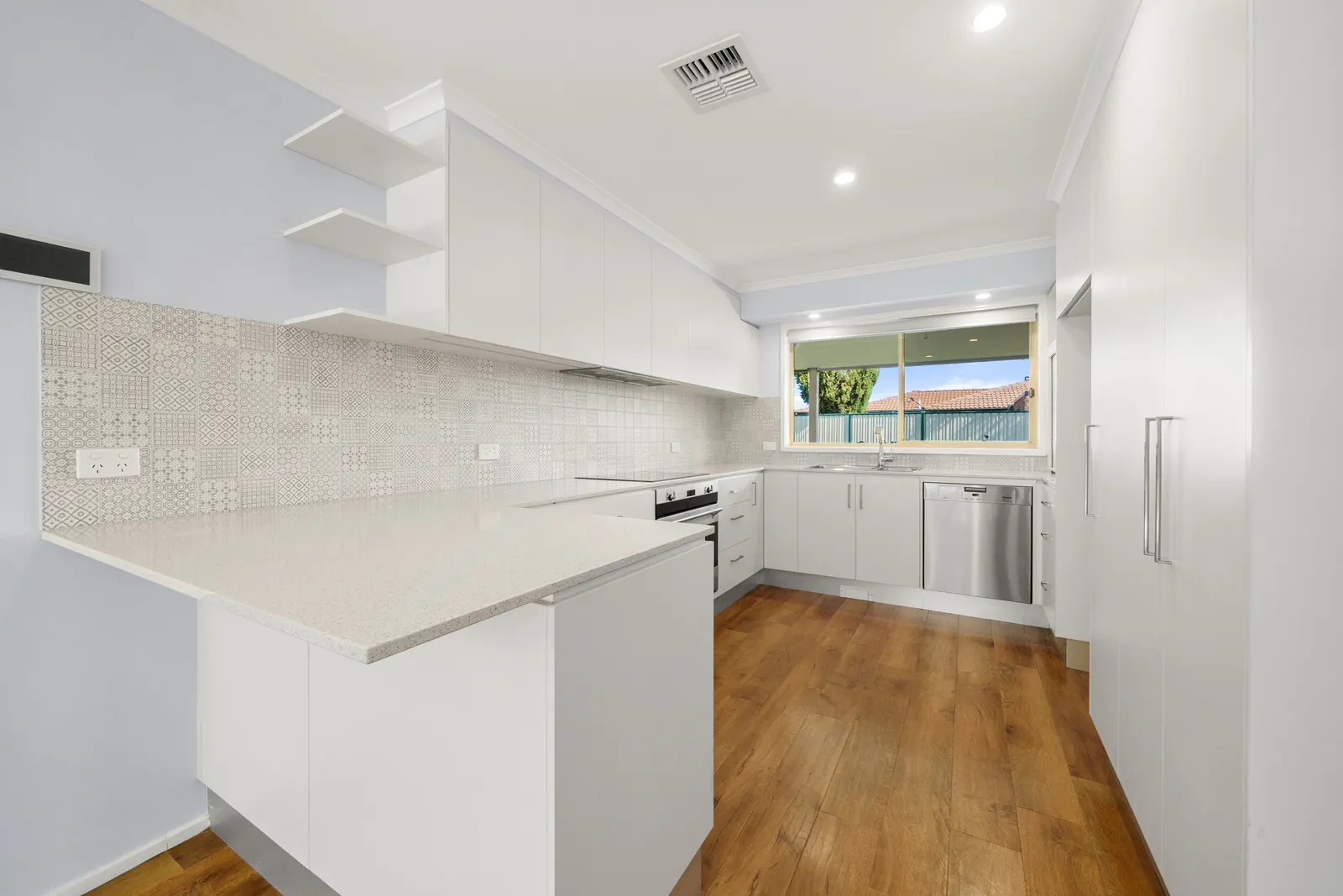 12 Arakoon Crescent, Isabella Plains ACT 2905, photo 1