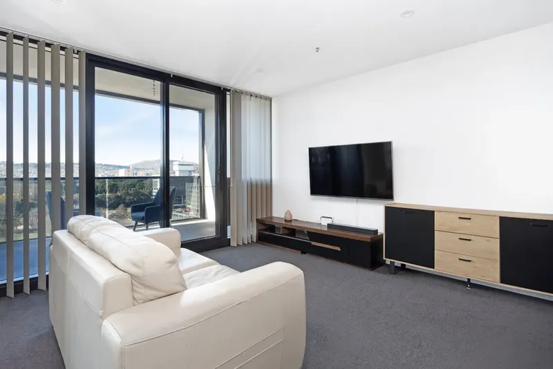 1109/15 Bowes Street, Phillip ACT 2606, photo 2