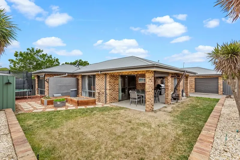 18 Hanrahan Crescent, Dunlop, photo 16
