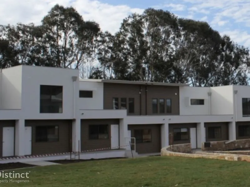 17/39 Jerrabomberra Avenue, Narrabundah, photo 1