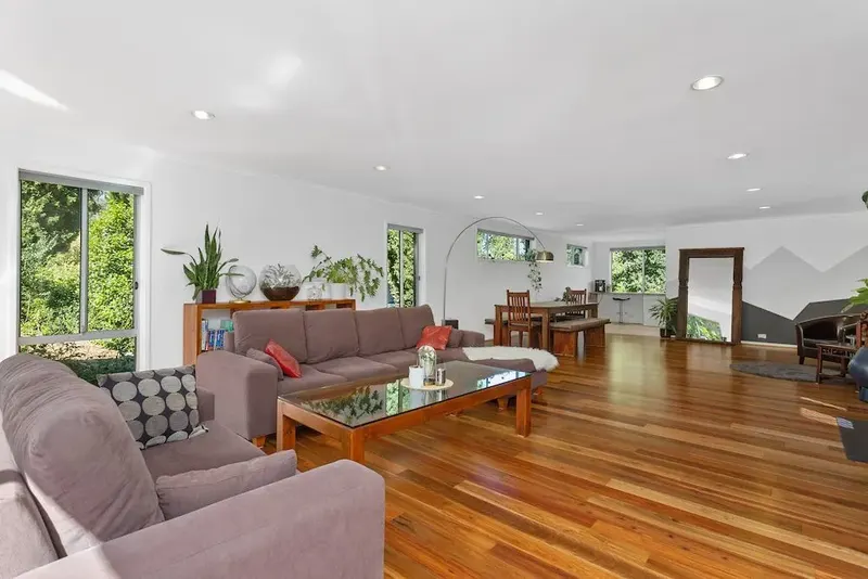 58 Tallara Parkway, Narrabundah, photo 2