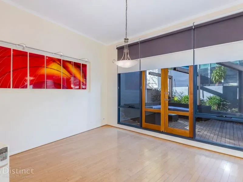 17/66 Allara Street, City, photo 4