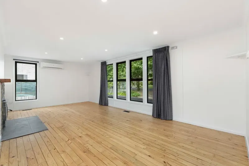 19 Bundeela Street, Narrabundah, photo 4