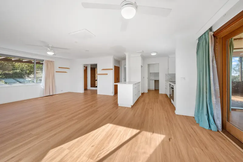 18 Ardlethan Street, Fisher, photo 3
