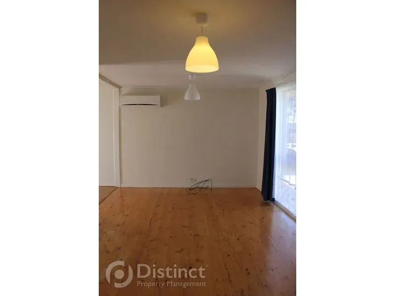 42 Willis Street, Evatt, photo 4