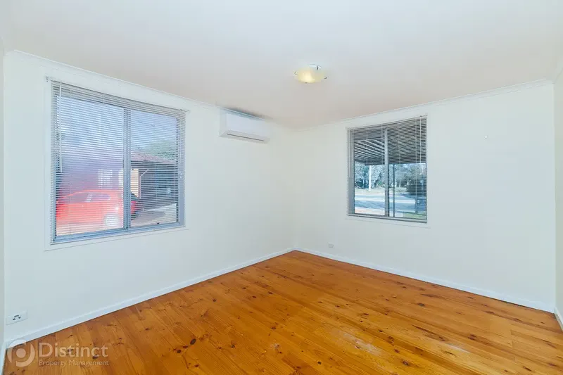 70 Nemarang Crescent, Waramanga, photo 5