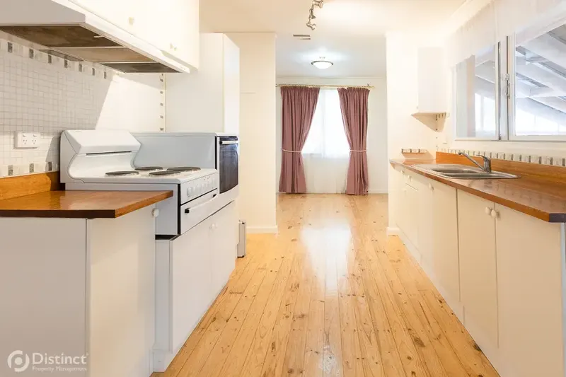 15 Allwood Street, Chifley, photo 5