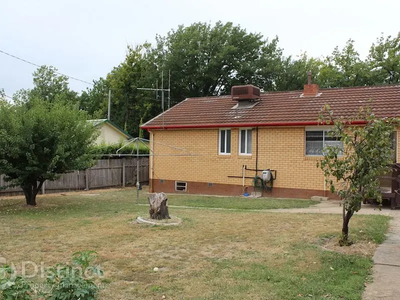 6 Lumeah Street, Narrabundah, photo 9