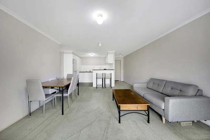57/10 Eyre Street, Griffith, photo 6