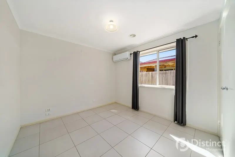 13 Clendinnen Street, Dunlop, photo 8