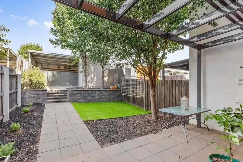10 Dobikin Street, Crace, photo 11