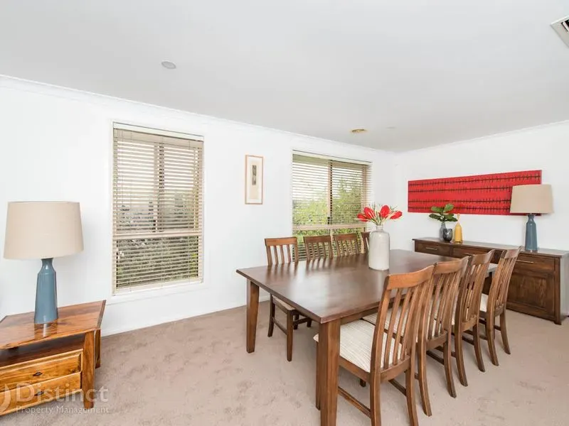 5 Olive Pink Crescent, Banks, photo 6