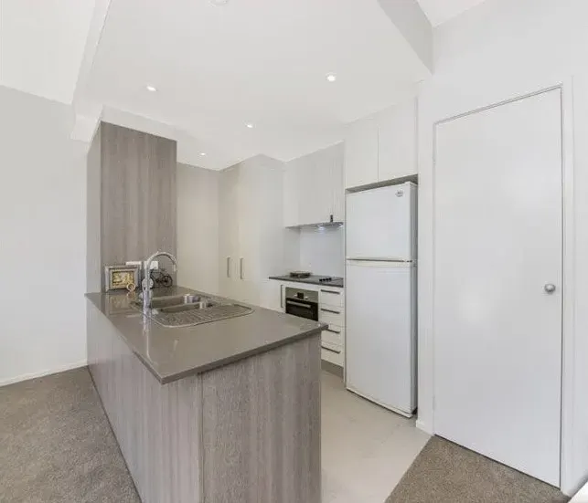 186/15 Mower Street, Phillip, photo 2