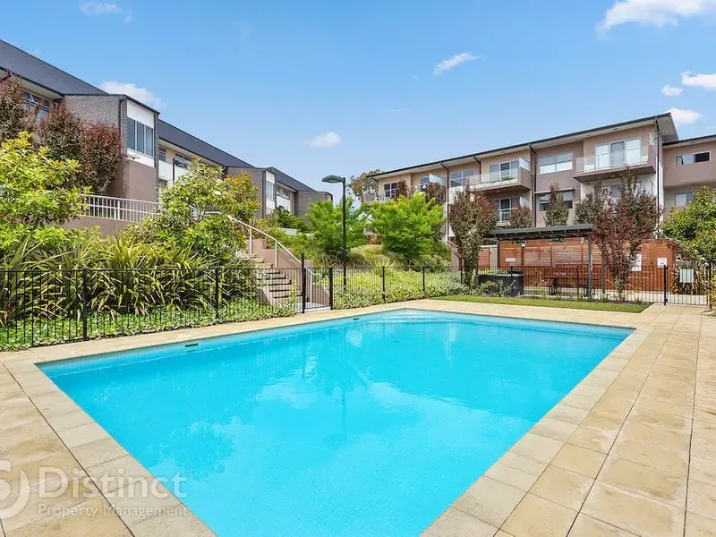 142/121 Easty Street, Phillip, photo 14
