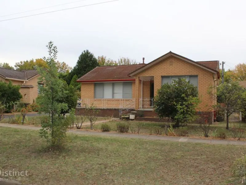 6 Lumeah Street, Narrabundah, photo 1