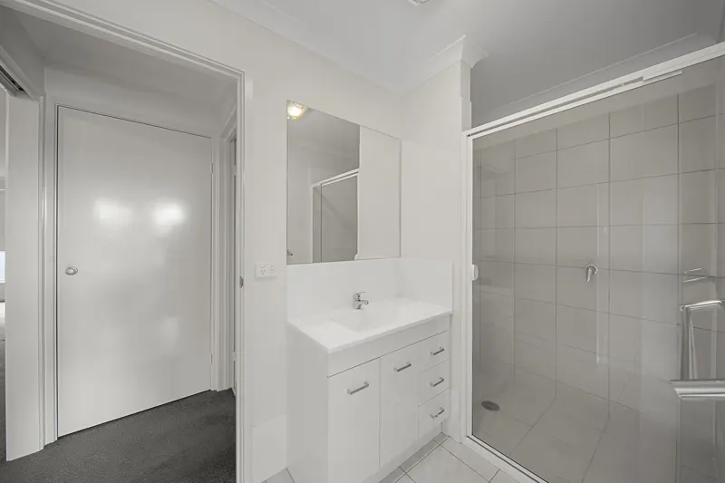 120 Burrumarra Avenue, Ngunnawal, photo 8