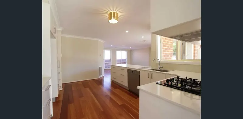 5 Sale Place, Amaroo, photo 6