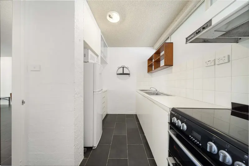 19/8 Giles Street, Griffith, photo 8