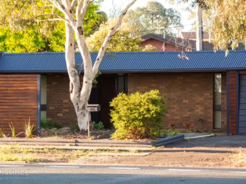116 Livingston Avenue, Kambah, photo 1