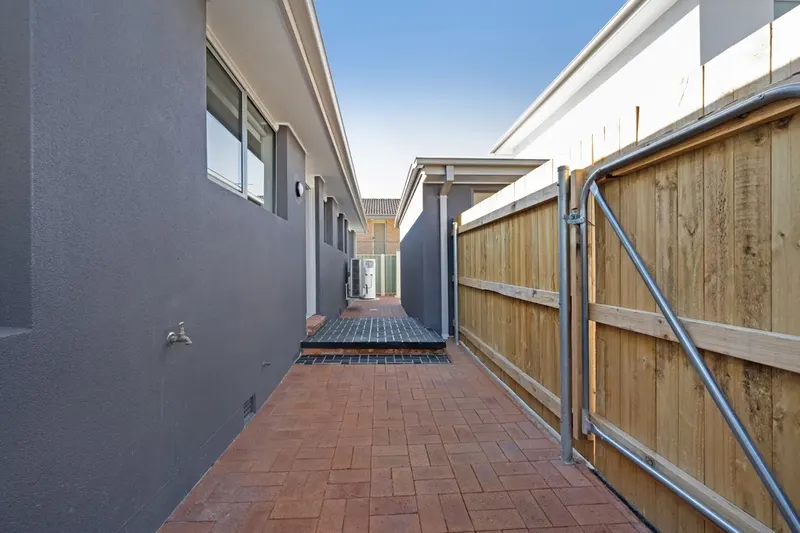 1/8-10 Donald Road, Queanbeyan NSW 2620, photo 9