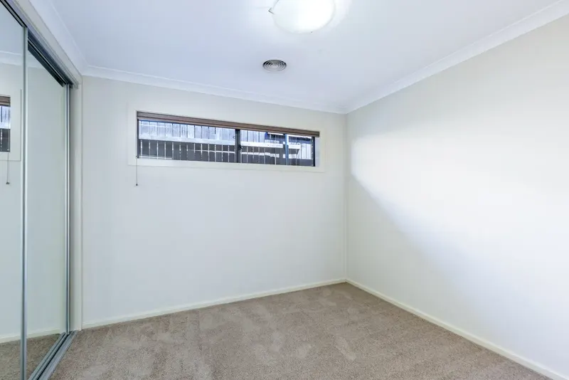 18 Hugh Gilchrist Street, Casey, photo 5