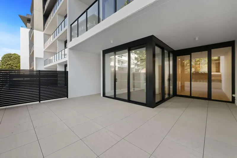 209/21 Captain Cook Crescent, Griffith, photo 9