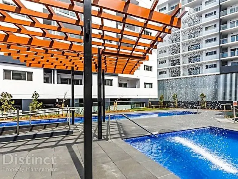 302/325 Anketell Street, Greenway, photo 17