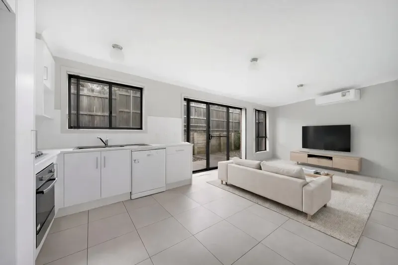 16 Phillipa Weeks Street, Watson